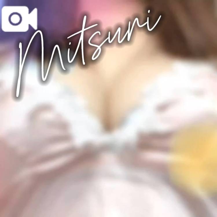 ^･·̫･̥ฅ♡