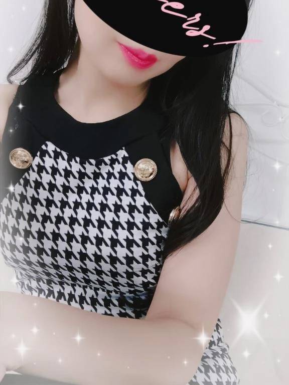 明日ご予約ありがとー❤️