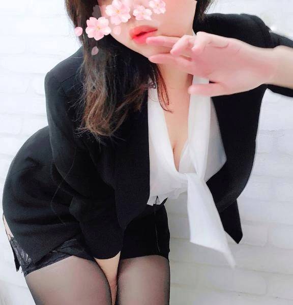 仕事中も疼くの…💓