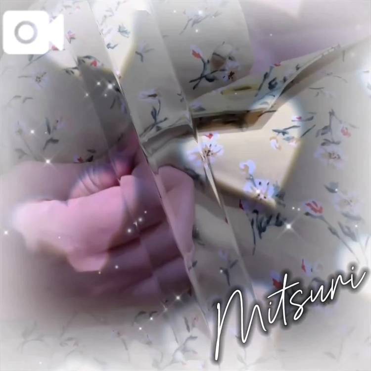 Ｑ⸜( ॑꒳ ॑ * )⸝Ｑ