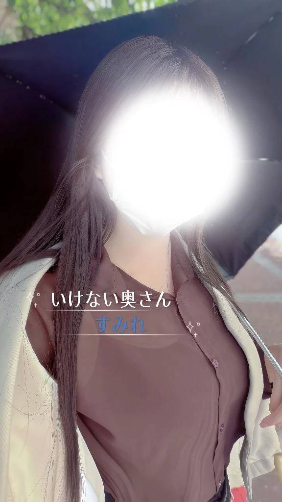 お出かけ中の1枚✨今日も汗ばんじゃって…