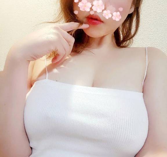 透ける乳首を…💓‪