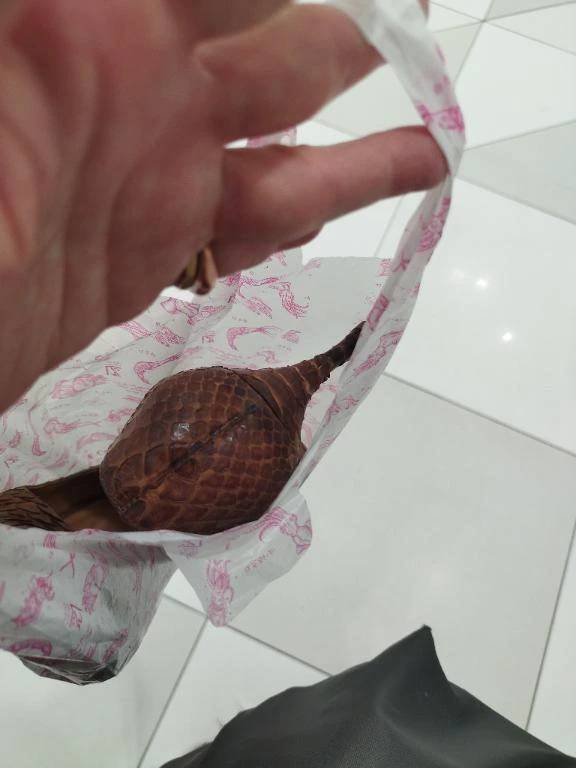 靴取りに行ってます