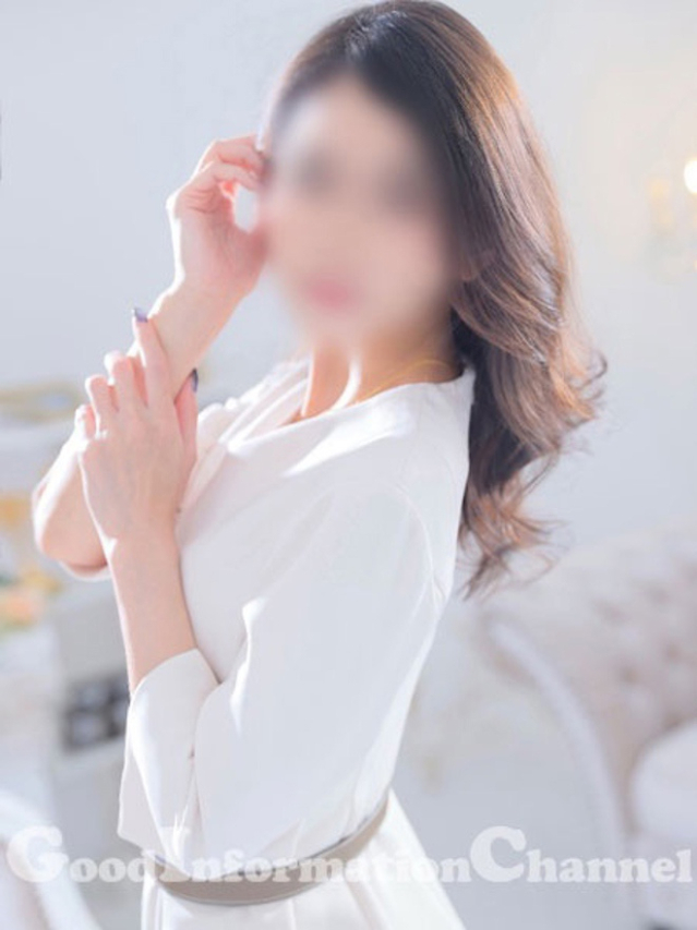 つきなさん（いけない奥さん）