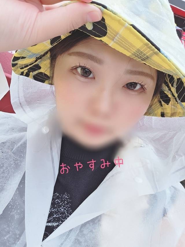 明日の出勤について☔