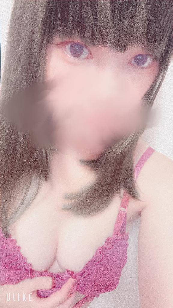 隣あいてます???