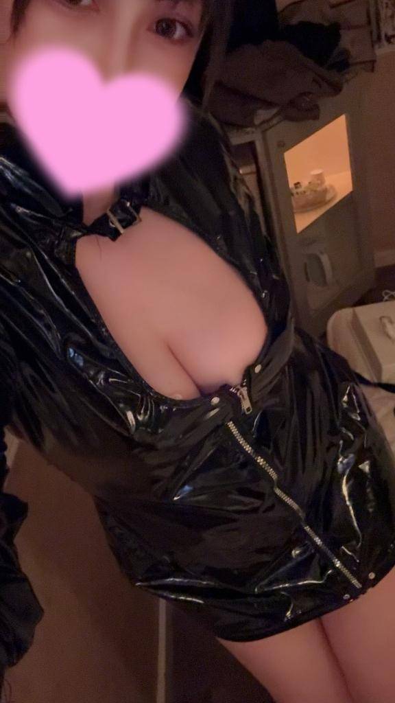 新しいボンテージ、どう?