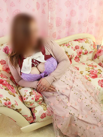 ももか(明石の熟女達・女華(めか))