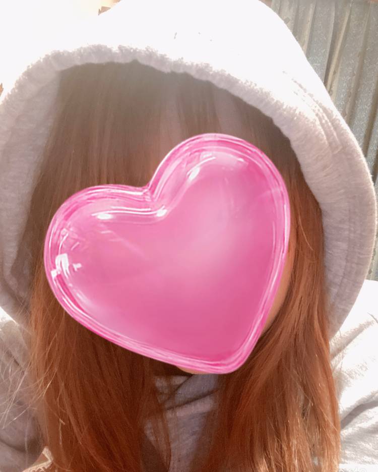 サナです