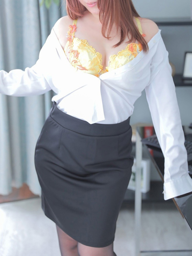 佐久間 れな（PuruPuru OfficeDiva）