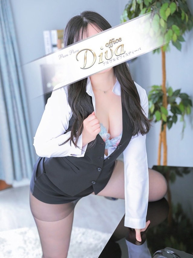 清衣 詩織(PuruPuru OfficeDiva)