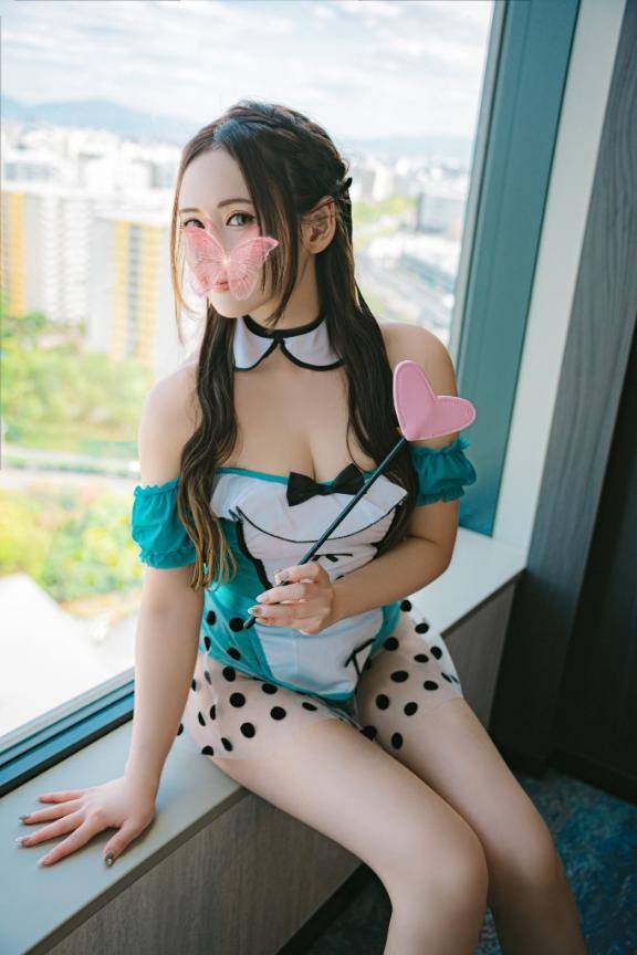 7月限定のコスプレ🌻