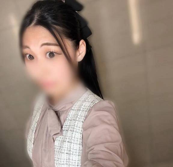 おめめぱっちり👀✨️黒髪女性💇🏻‍♀️💕"ほかぞのりさ"イメチェンしました‼️‼️