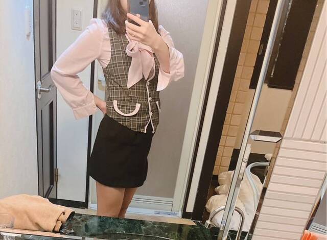 西谷凛音(にしたにりおん)（淫らなOLの愛人たち 美スト(ビースト)）