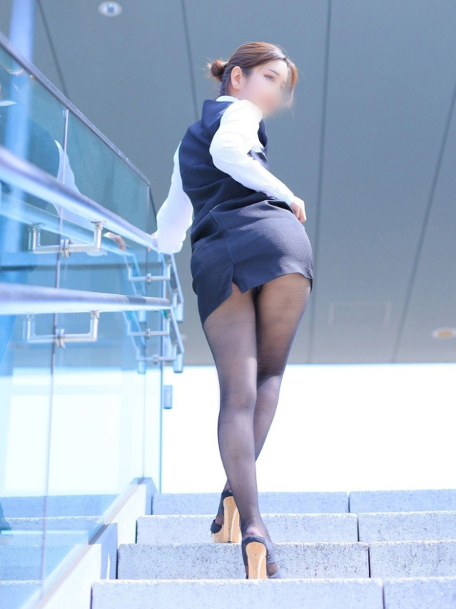 松原楓鈴(まつばらかりん)(淫らなOLの愛人たち 美スト(ビースト))