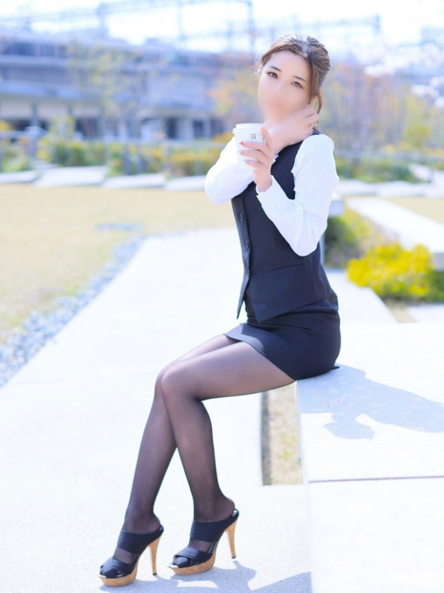 松原楓鈴(まつばらかりん)(淫らなOLの愛人たち 美スト(ビースト))