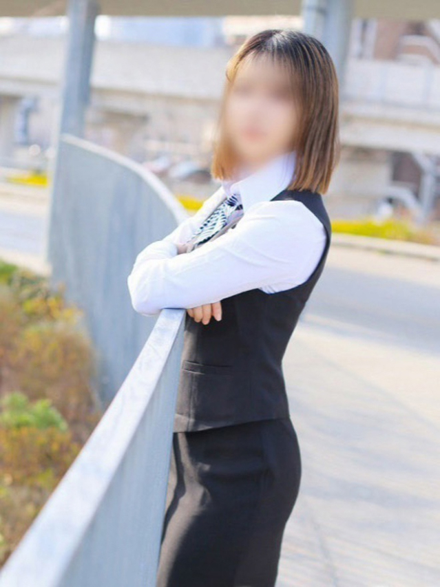 帝麗奈(みかどれな)（淫らなOLの愛人たち 美スト(ビースト)）