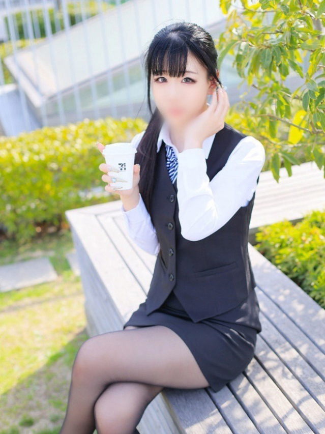 小野田夢華(おのだゆめか)（淫らなOLの愛人たち 美スト(ビースト)）