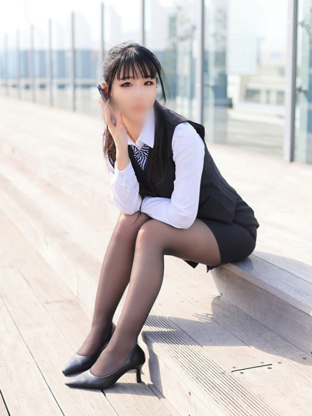 小野田夢華(おのだゆめか)（淫らなOLの愛人たち 美スト(ビースト)）