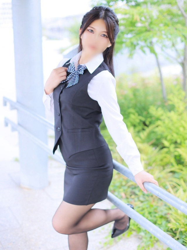 小池凜々花(こいけりりか)(淫らなOLの愛人たち 美スト(ビースト))