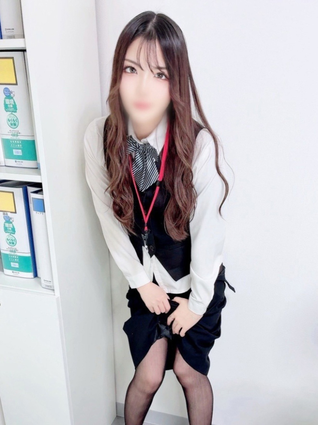 日比野琉花(ひびのるか)(淫らなOLの愛人たち 美スト(ビースト))