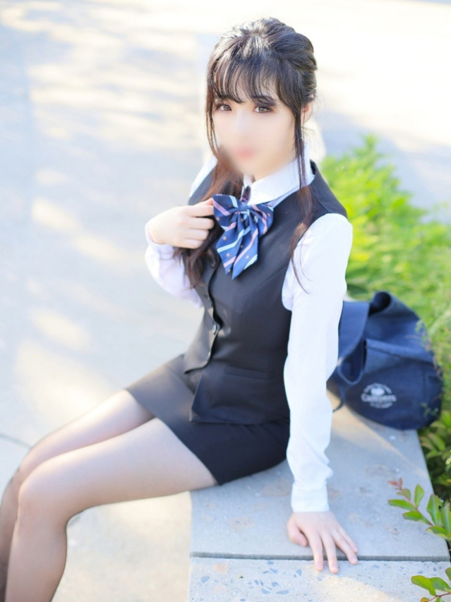 松崎陽葵(まつさきひなた)（淫らなOLの愛人たち 美スト(ビースト)）