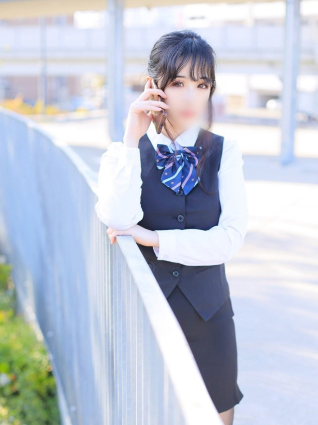 松崎陽葵(まつさきひなた)（淫らなOLの愛人たち 美スト(ビースト)）