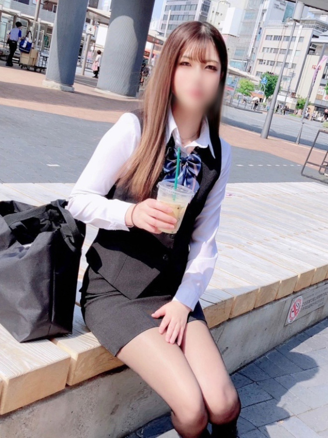 飯塚結葵(いいづかゆき)（淫らなOLの愛人たち 美スト(ビースト)）