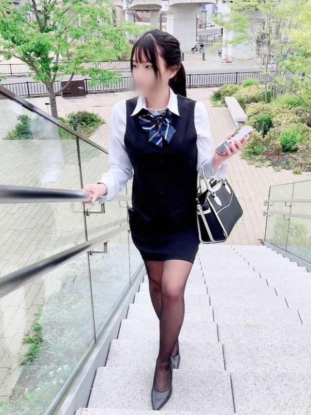 池田佑衣(いけだうい)（淫らなOLの愛人たち 美スト(ビースト)）