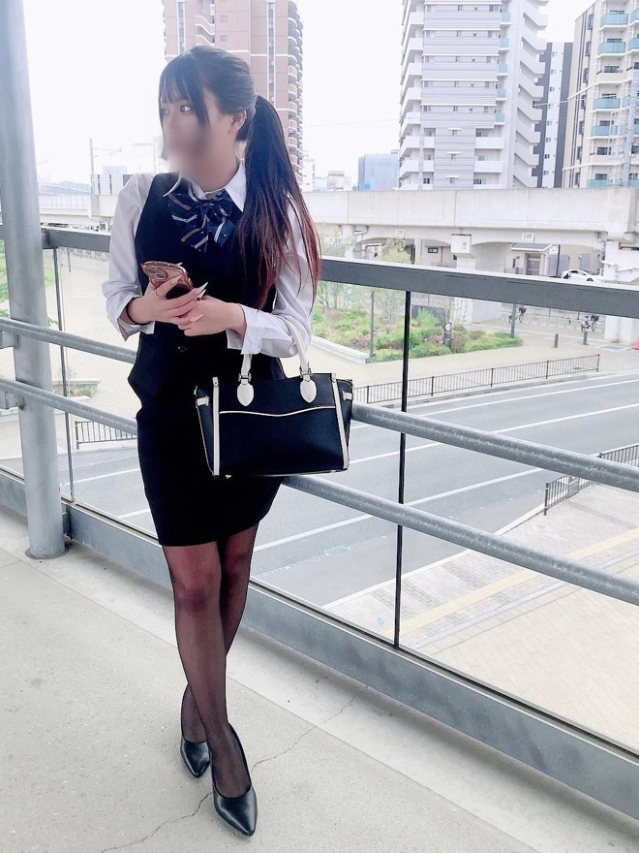 池田佑衣(いけだうい)（淫らなOLの愛人たち 美スト(ビースト)）