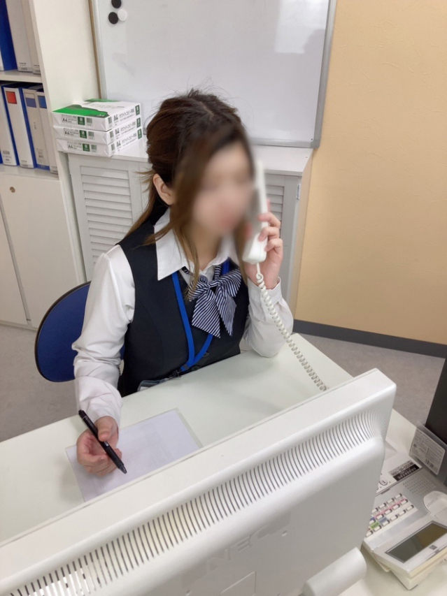 西岡亜耶(にしおかあや)（淫らなOLの愛人たち 美スト(ビースト)）