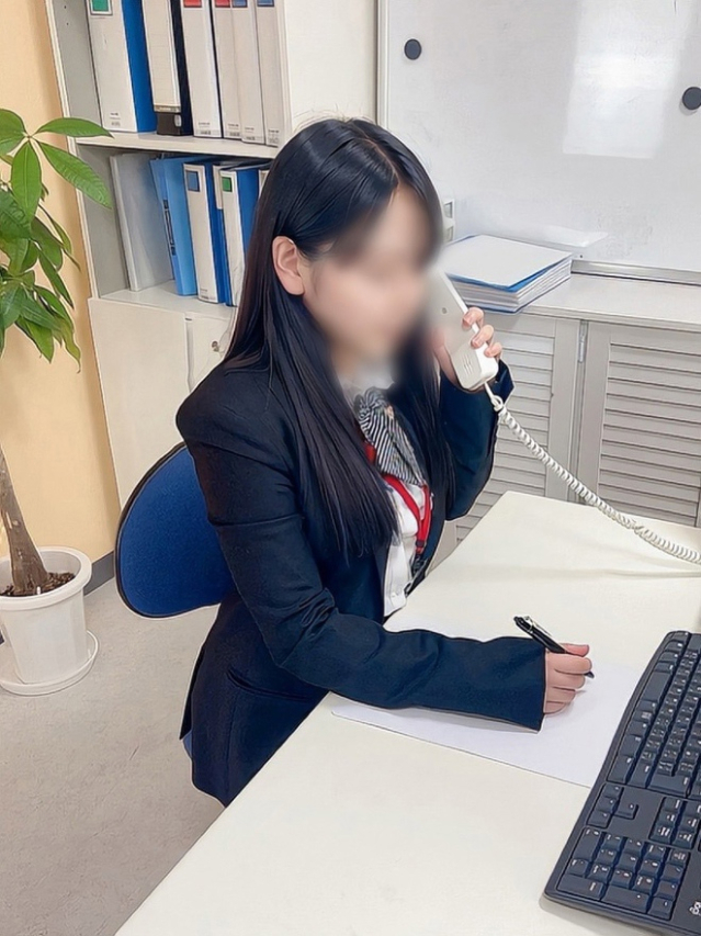 佐藤茉侑(さとうまゆ)（淫らなOLの愛人たち 美スト(ビースト)）