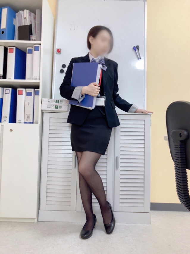 永瀬有希(ながせゆき)(淫らなOLの愛人たち 美スト(ビースト))