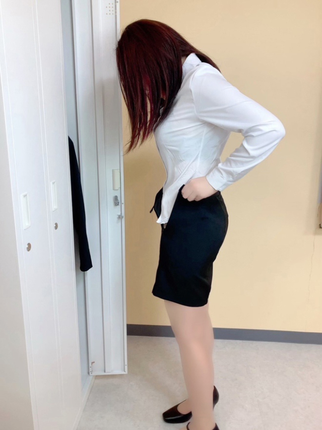 内海里奈(うつみりな)（オプション無料！！ハレンチOL倶楽部）