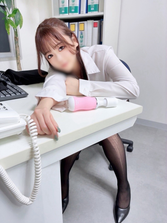 汐月心都(しおつきみこと)(オプション無料!!ハレンチOL倶楽部)