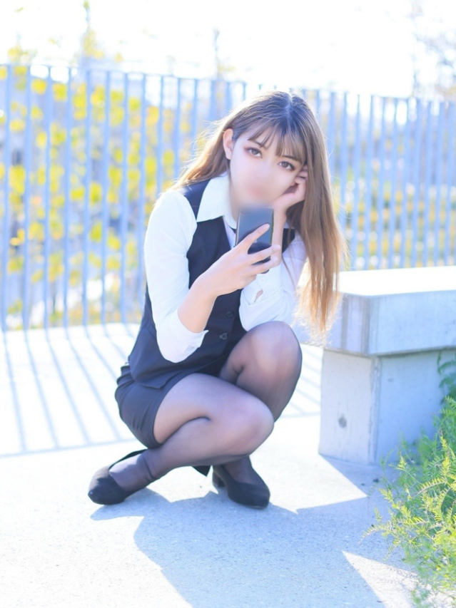 大沢陽菜（おおさわひな）（オプション無料！！ハレンチOL倶楽部）