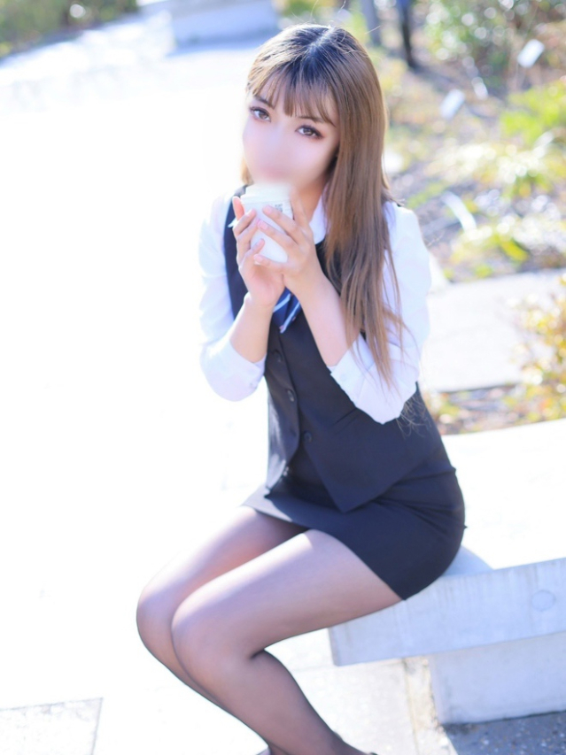 大沢陽菜（おおさわひな）（オプション無料！！ハレンチOL倶楽部）