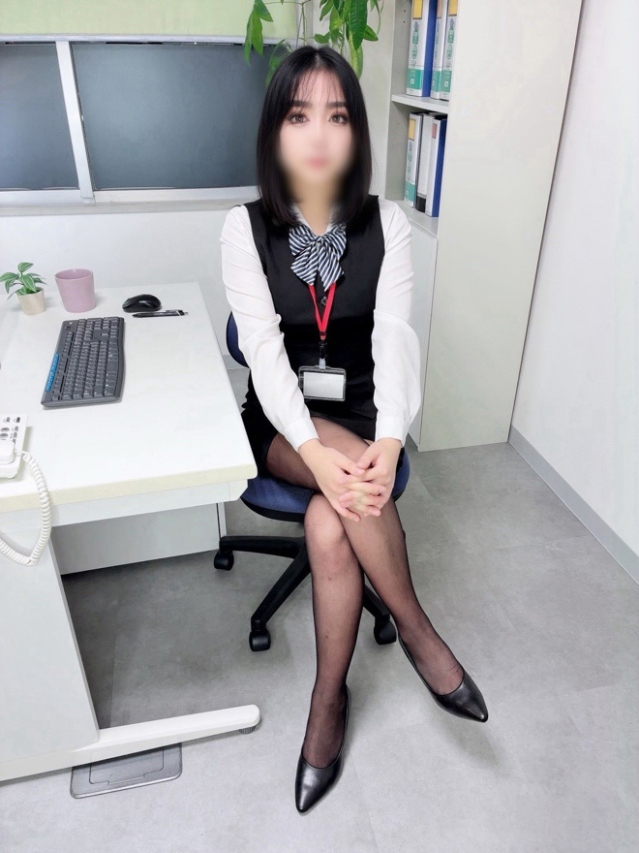 堀川來愛(ほりかわくれあ)（オプション無料！！ハレンチOL倶楽部）