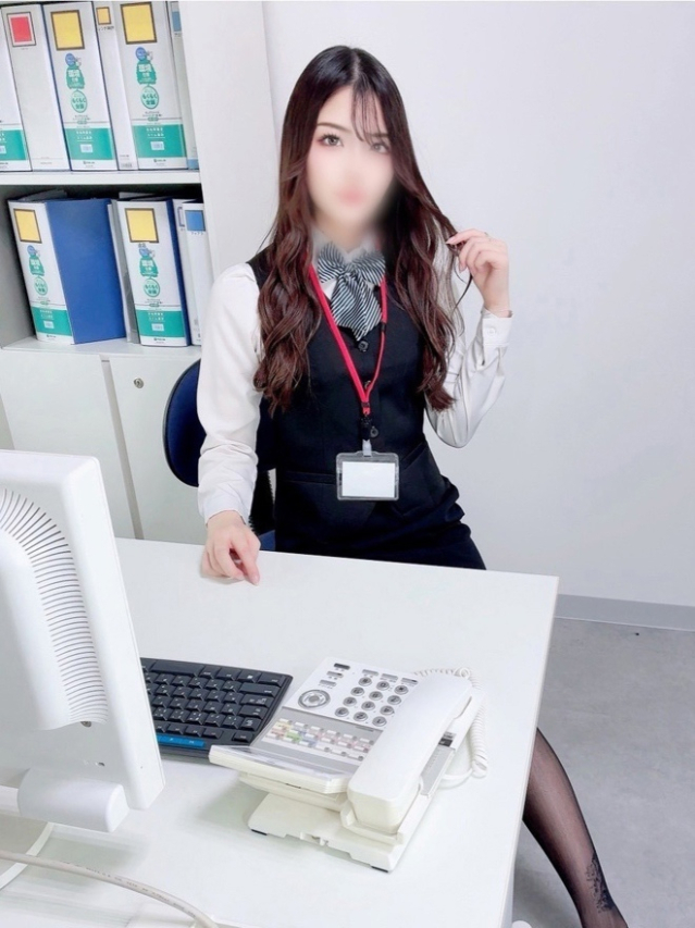 日比野琉花(ひびのるか)（オプション無料！！ハレンチOL倶楽部）