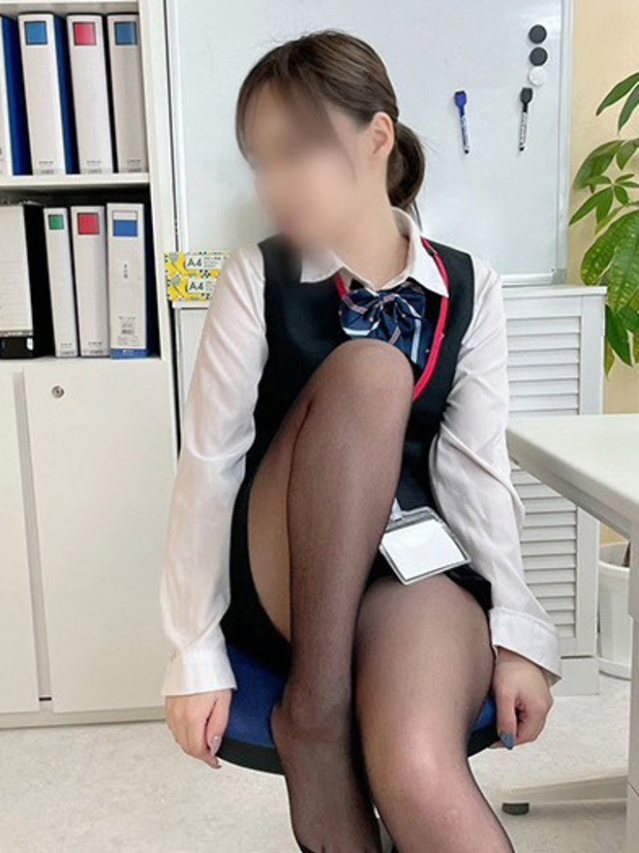 坂口優奈(さかぐちゆうな)（オプション無料！！ハレンチOL倶楽部）