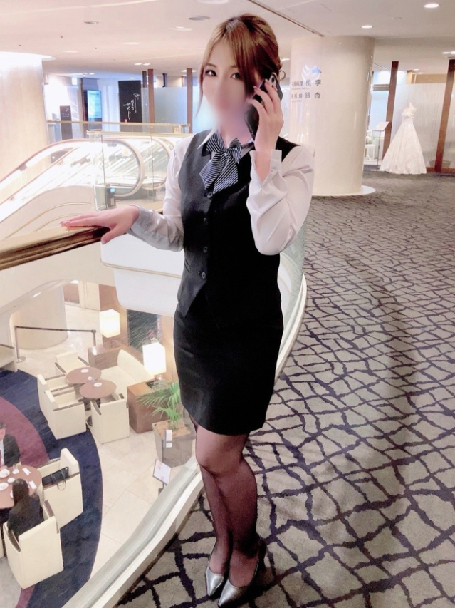 鳴海唯愛(なるみいちか)（オプション無料！！ハレンチOL倶楽部）