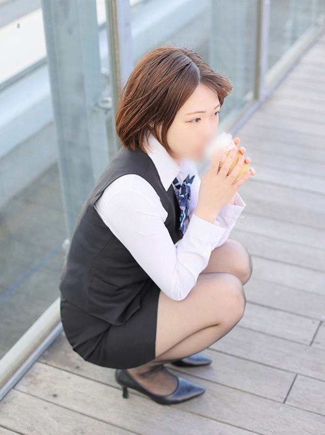 川口樹里(かわぐちじゅり)（オプション無料！！ハレンチOL倶楽部）