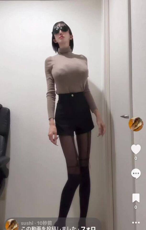 8．5等身すぎてしぬう〜😍