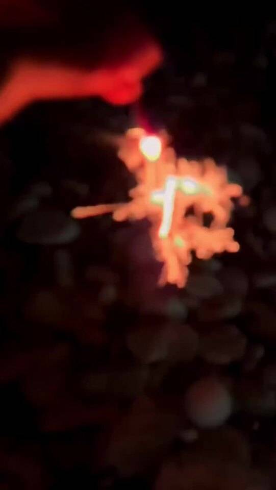 🎆🖤