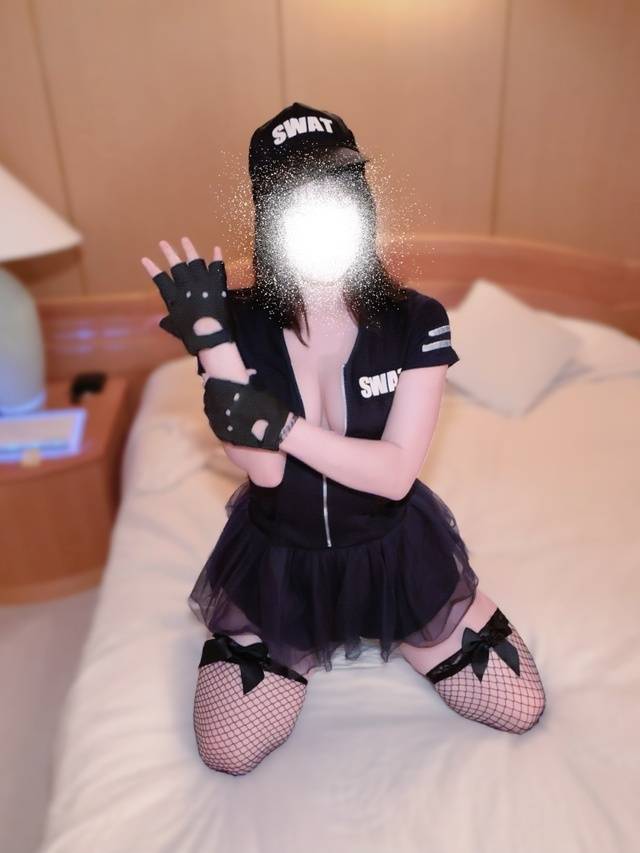 🩷抱き合って見つめ合って