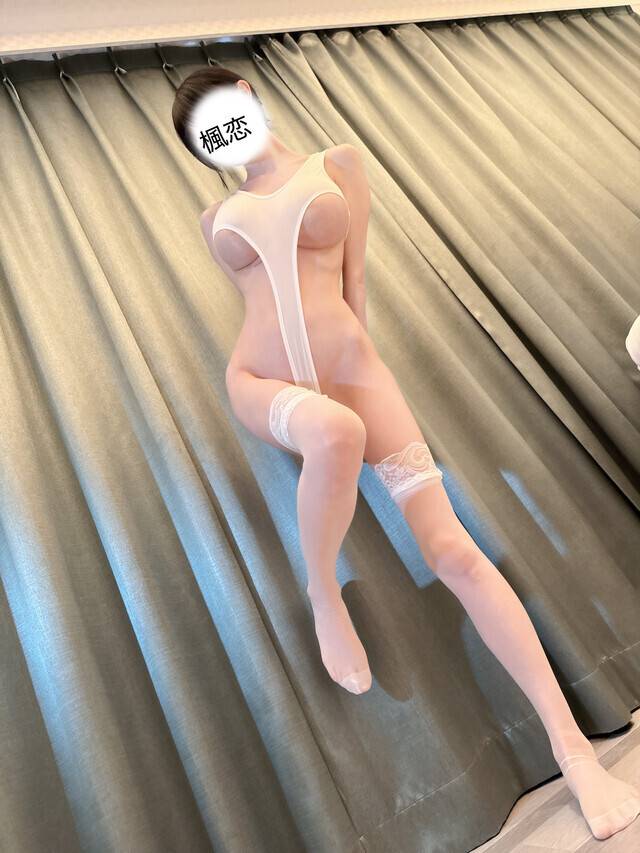 白いコスプレが似合う♥️