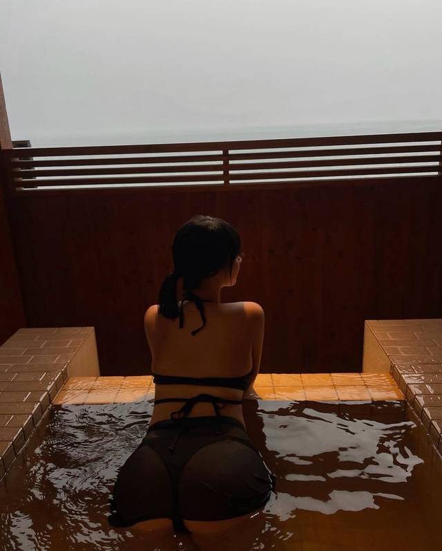 ハリのあるおっきな尻🍑