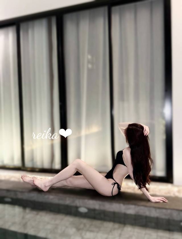 優しく触って、、♡