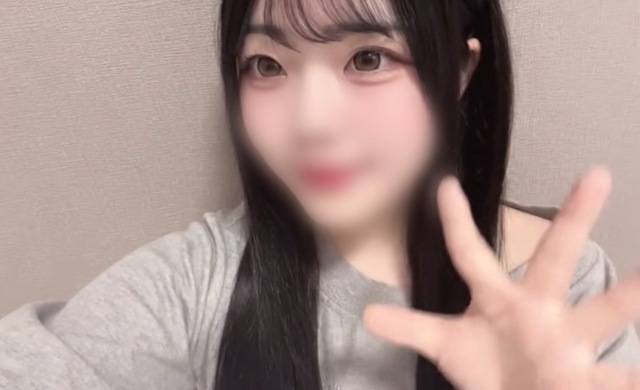 何してるのー？♡