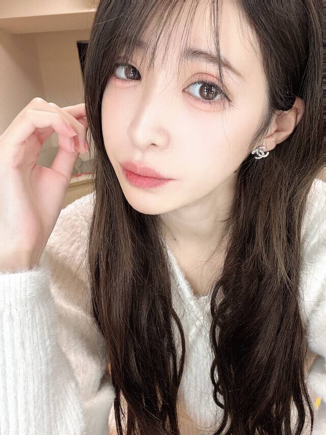 まだまだ待ってるよっ🐰♡